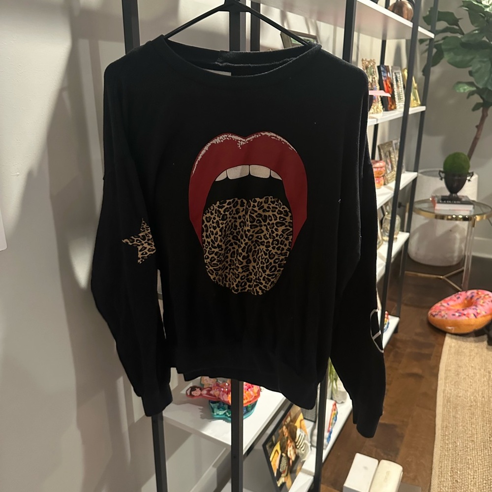 Lauren Moshi Black Crew Neck Sweater with Graphic Design
